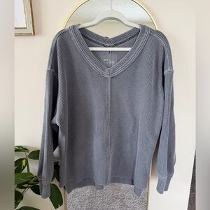 Aerie Wonder Textured V-Neck
Sweatshirt
